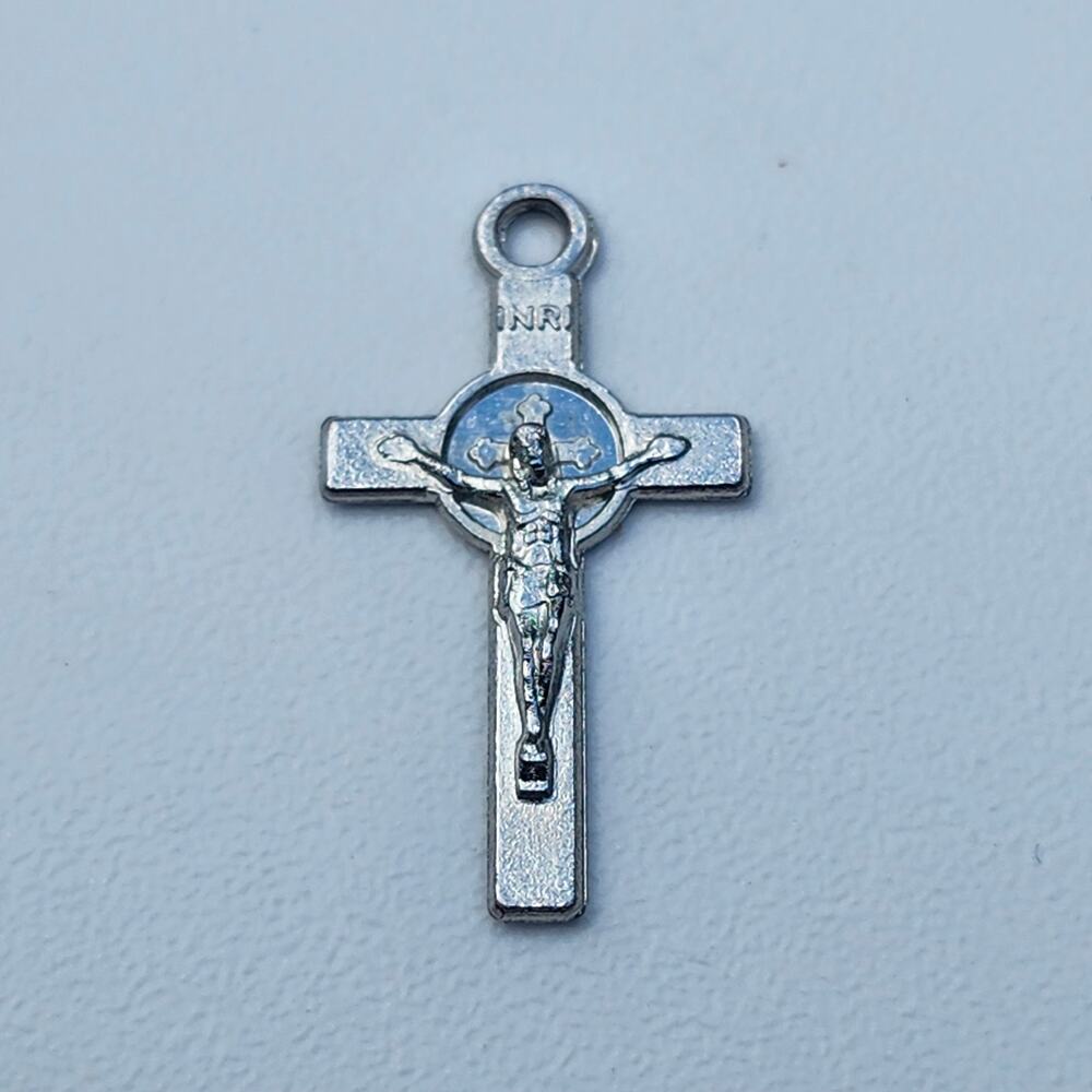 Small Silver Tone St Benedict Crucifix Pendant Catholic Cross INRI Medal Charm